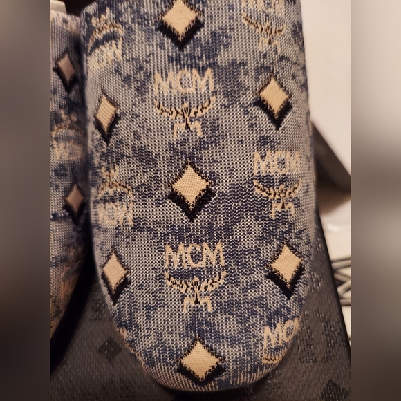 NEW MCM Slippers Monogram With Dust Bag, Box, Care Card Size Womens 7-7.5 Cotton - Picture 5 of 16
